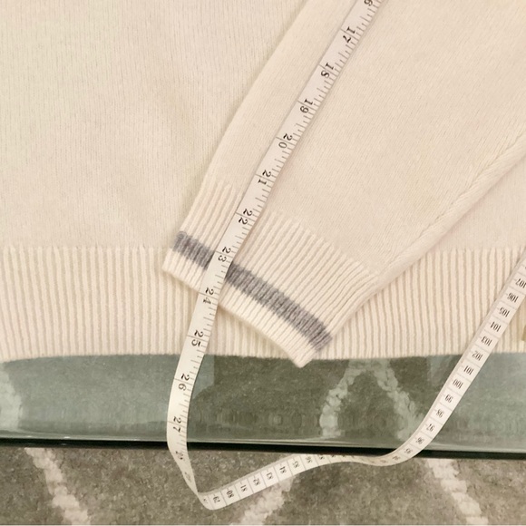 JW Anderson for Uniqlo Cream Sweater NWOT - Picture 5 of 8